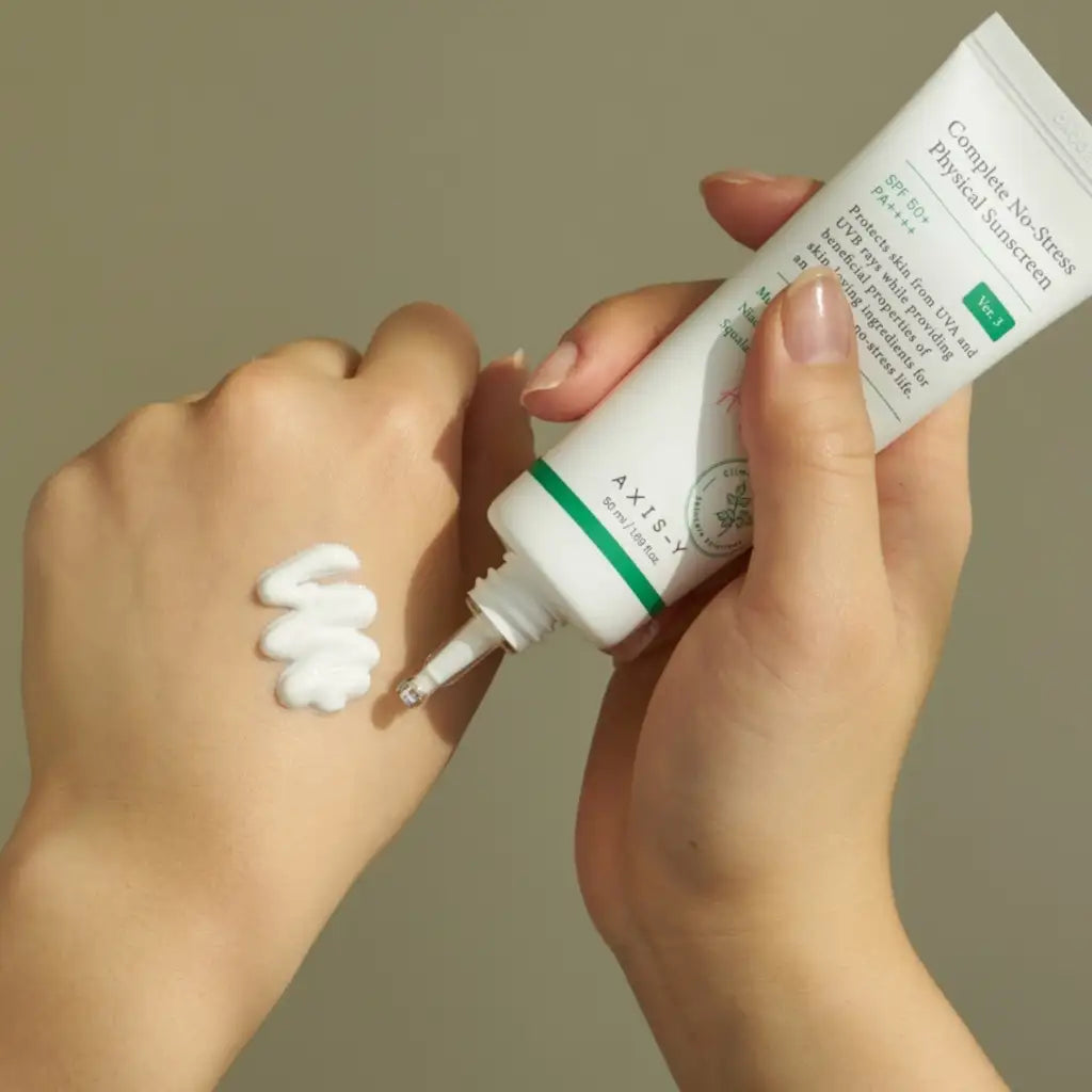 AXIS-Y Complete No-Stress Physical Sunscreen V.3 50ml - Crème solaire physique coréenne hydratante à l'armoise - texture