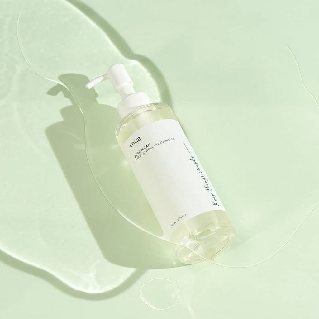 Anua Heartleaf Pore Control Cleansing Oil 200ml - Huile démaquillante vegan non comédogène - texture - Kbeauty skincare coréenne Skinorea shop Paris France livraison rapide - yesstyle