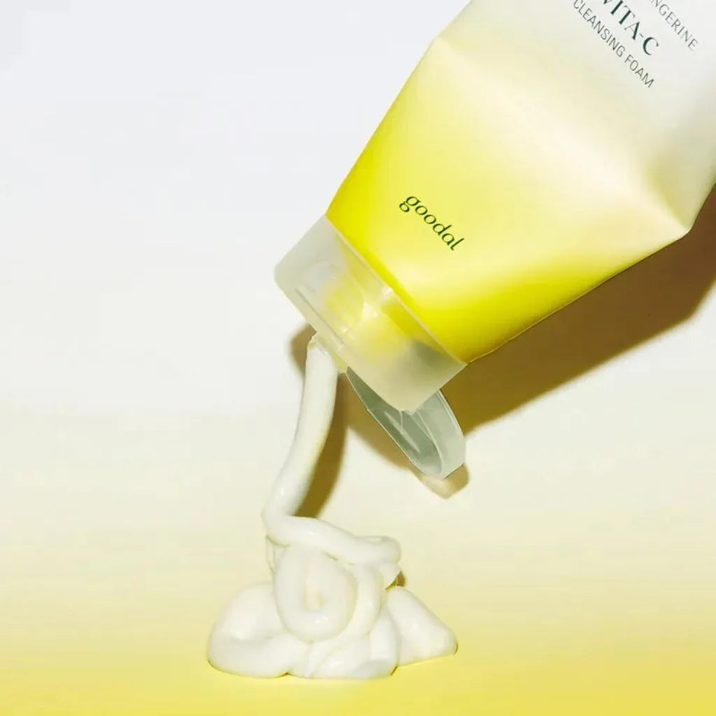 Goodal Green Tangerine Vita C Cleansing Foam 150ml - Nettoyant visage à la vitamine C - texture