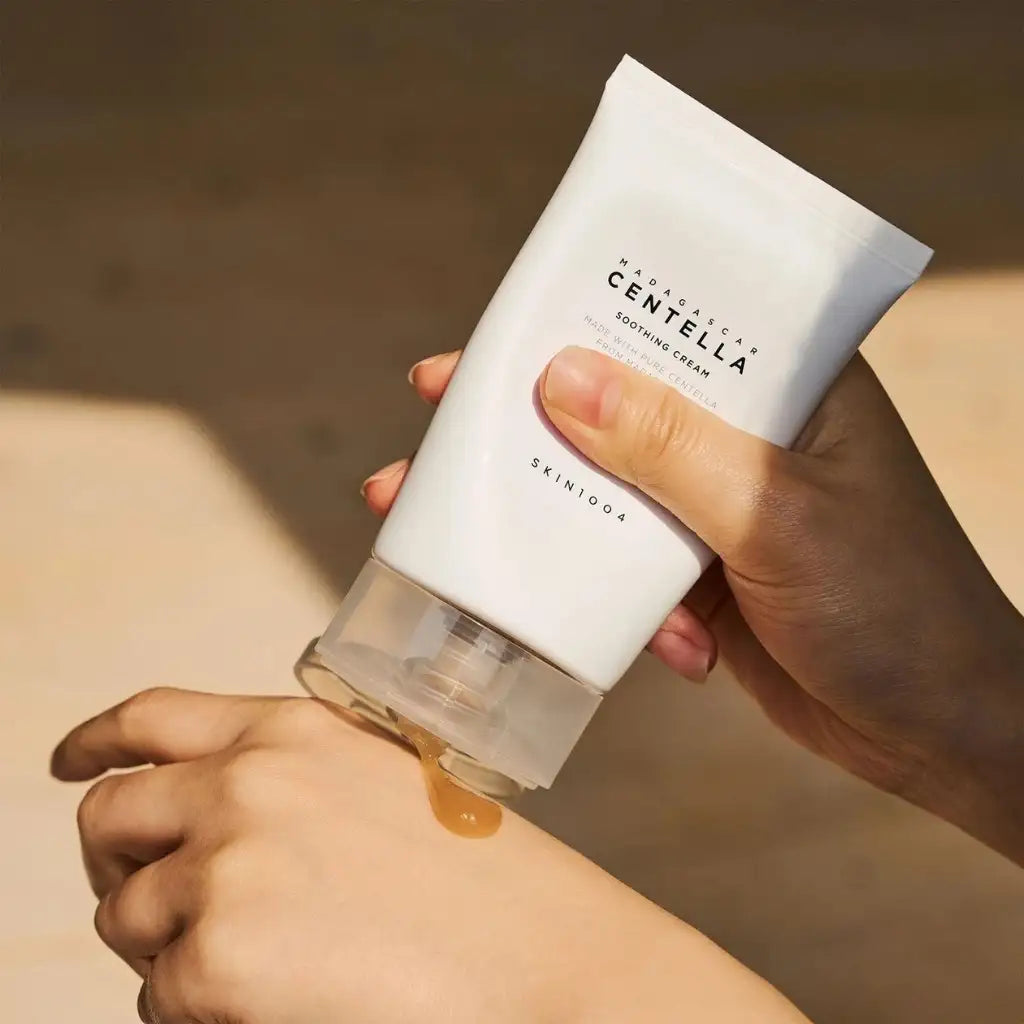 SKIN1004 Madagascar Centella Soothing Cream - Crème hydratante vegan à base de Centella Asiatica - texture - k-beauty skincare coréenne - Skinorea