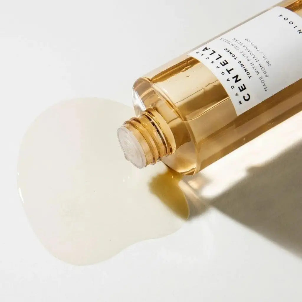 SKIN1004 Centella Toning Toner 210ml - Tonique exfoliant doux - texture - Kbeauty skincare coréenne Skinorea shop Paris France livraison rapide - yesstyle