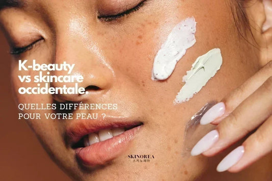 Femme appliquant différentes textures de crèmes sur le visage, texte "K-beauty vs skincare occidentale. Quelles différences pour votre peau ?" et logo SKINOREA.