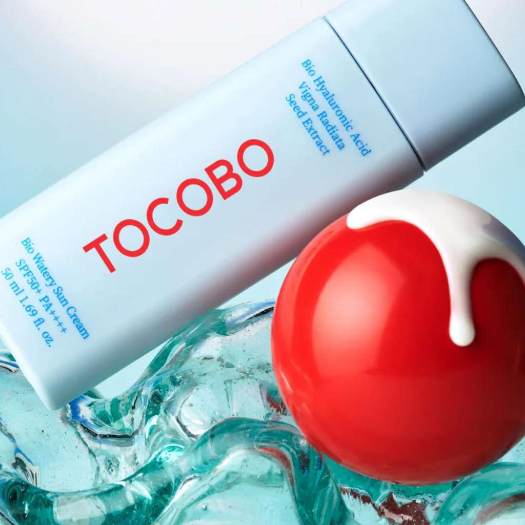 TOCOBO Bio Watery Sun Cream SPF50+ 50ml - Crème solaire aqueuse hydratante sans traces blanches - texture